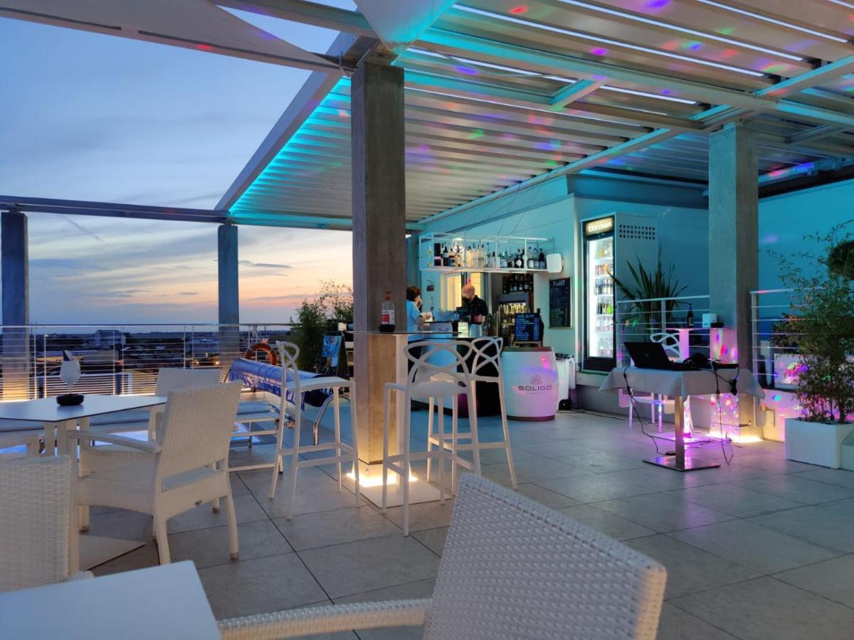 Hotel Marco Polo Каорле Екстериор снимка