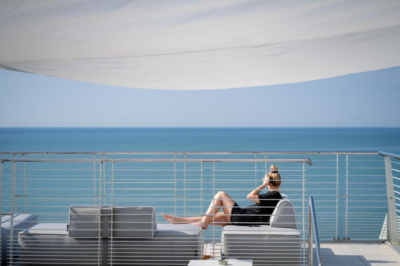 Hotel Marco Polo Каорле Екстериор снимка
