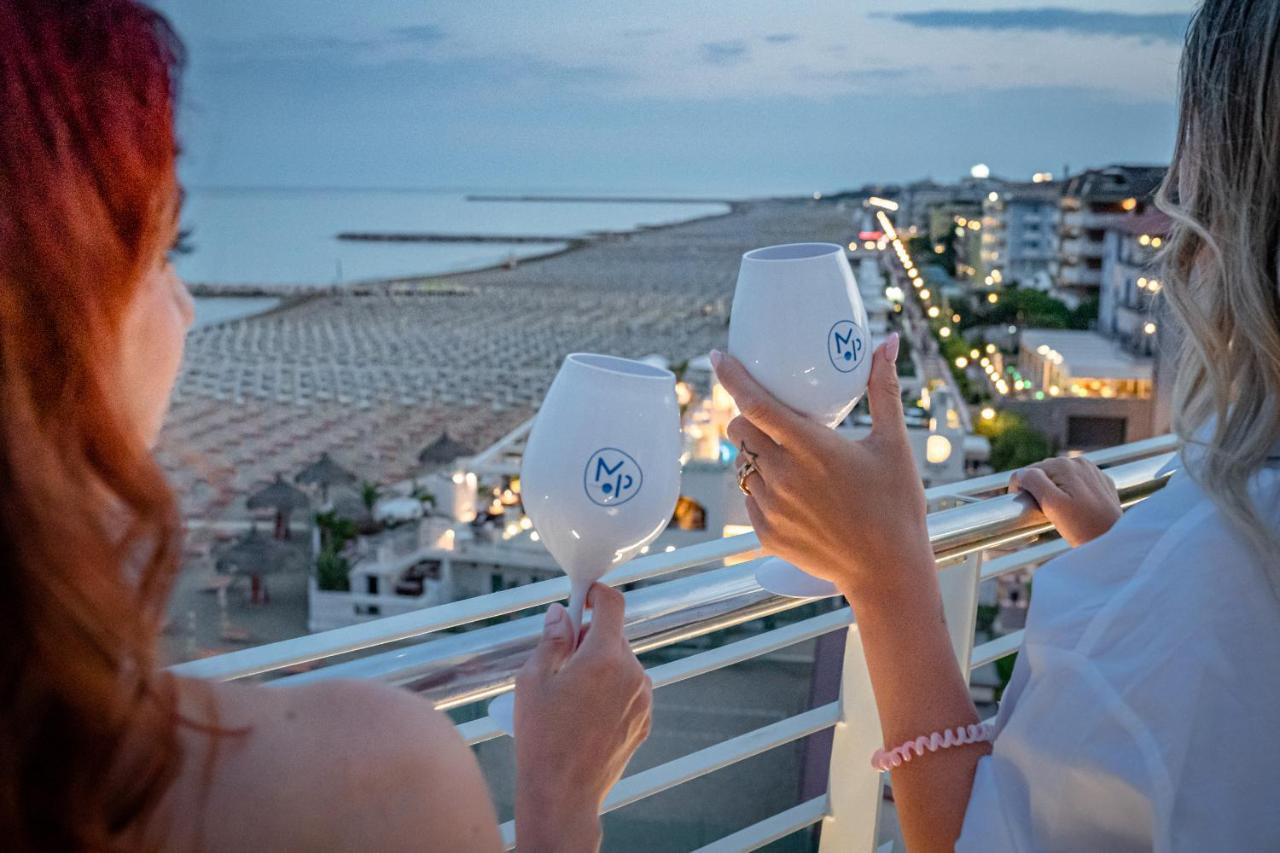 Hotel Marco Polo Каорле Екстериор снимка